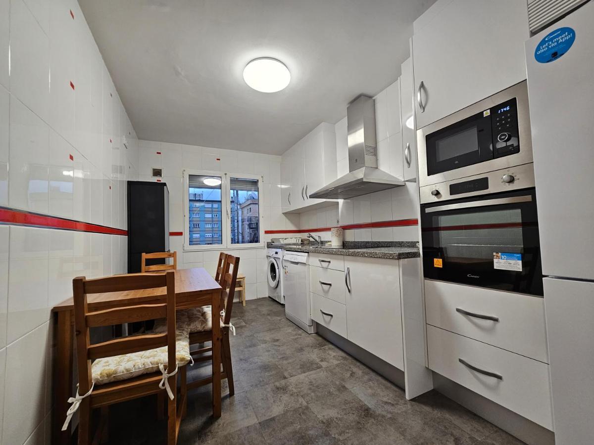 Апартаменты 1A110 Apartamento Moderno Хихон Экстерьер фото